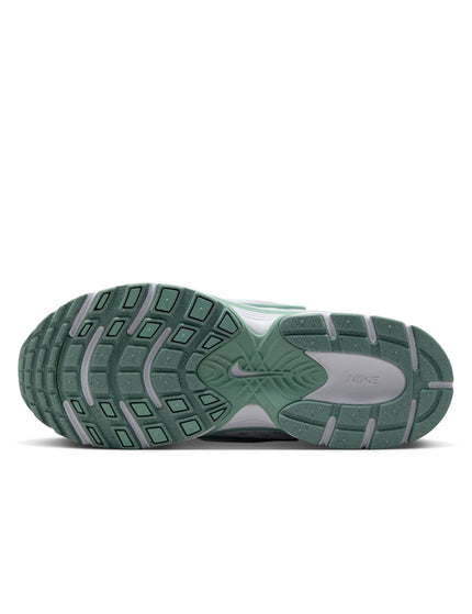 Nike V5 RNR Shoes - Summit White/Vast Grey/Cannon/Whiteimage8- The Sports Edit