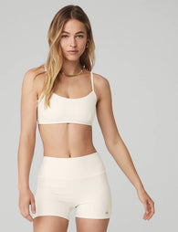 Alo Yoga | Airlift Intrigue Bra - Ivory | The Sports Edit