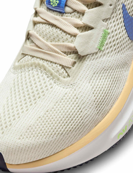 Nike Structure 25 Shoes - Sea Glass/Polar/Summit White/Ice Peachimage4- The Sports Edit