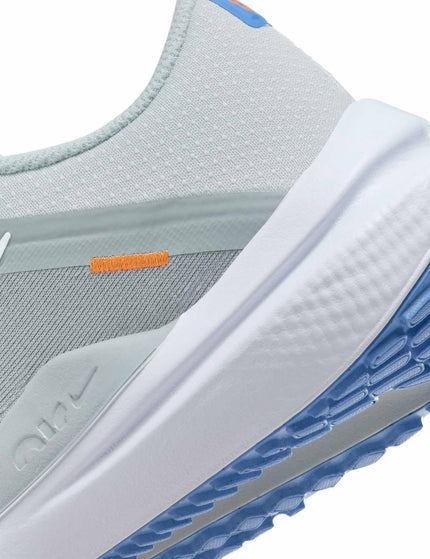 Nike Winflo 10 Shoes - Light Smoke Grey/Polar/Photon Dustimage8- The Sports Edit