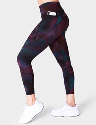 https://shop.us.thesportsedit.com/cdn/shop/products/sweaty-betty-power-7-8-gym-leggings-black-gradient-dot-print-sb5400_1_195x254.jpg?v=1698308799